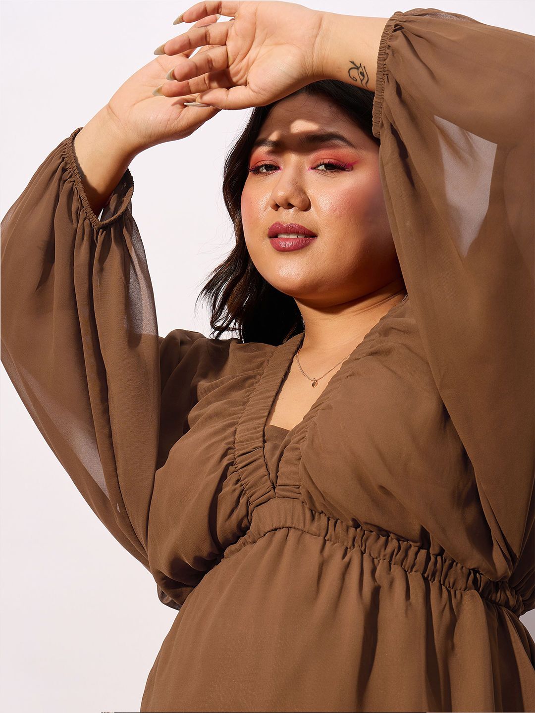 SASSAFRAS Curve Plus Size V-neck Batwing Sleeves Georgette Peplum Top