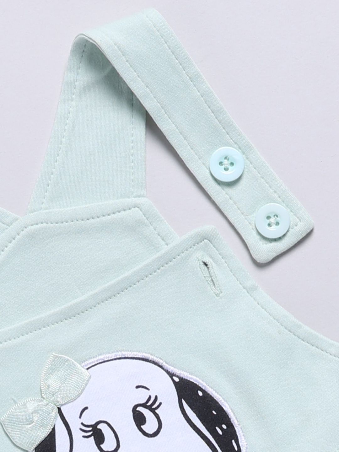 Moms Love Infants Girls Pure Cotton Applique Detail Dungaree With Printed T-Shirt