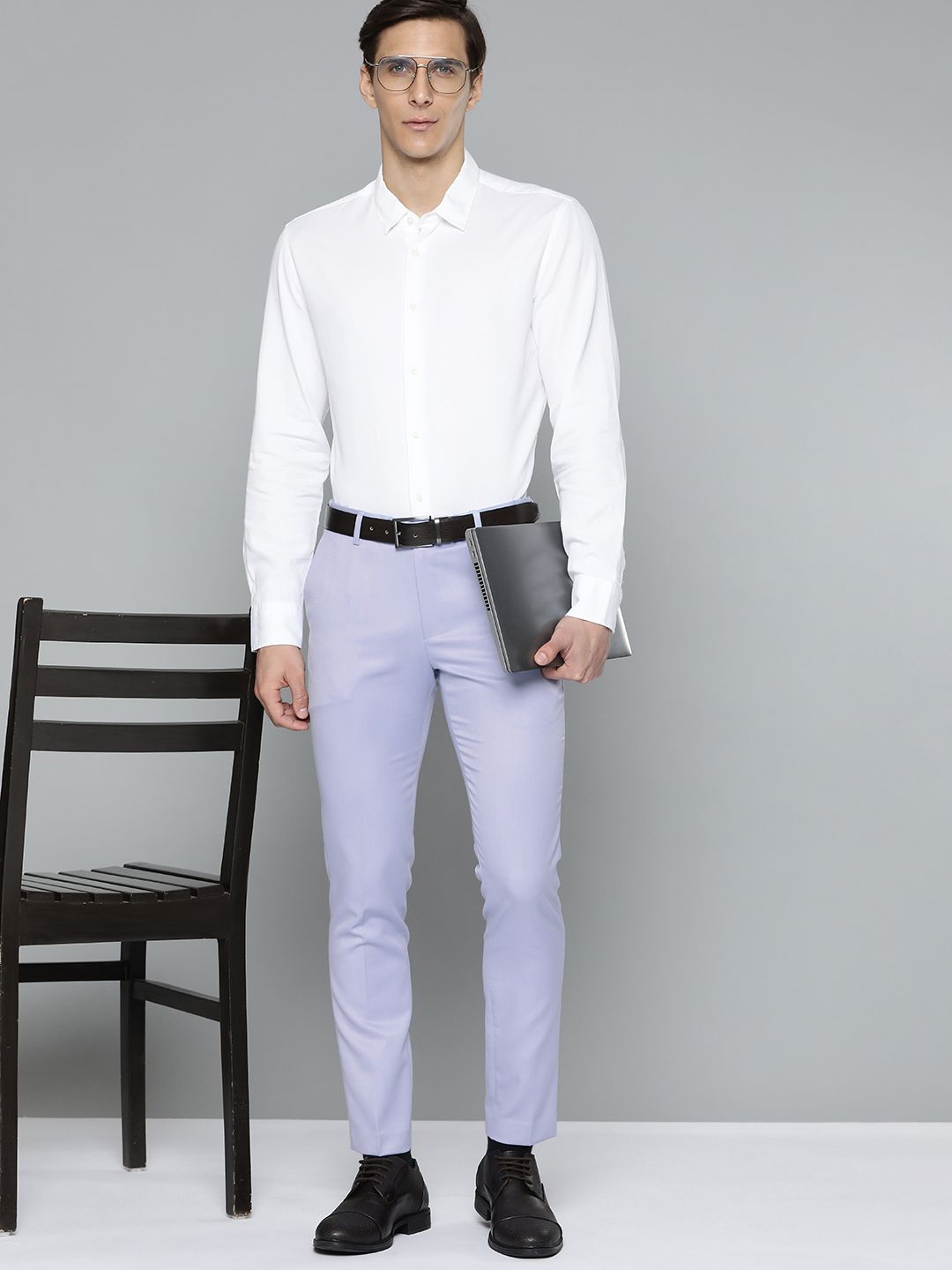 DENNISON Men Blue Solid Smart Auto Fit Waist Formal Trousers