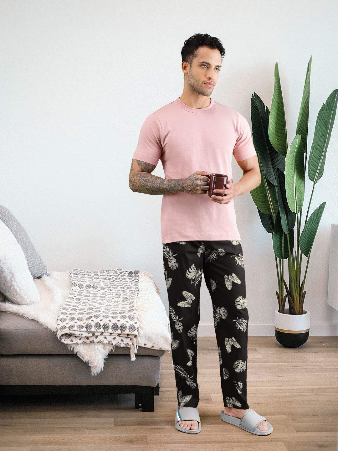 The Indian Garage Co Men Black & White Tropical Printed Lounge Pants