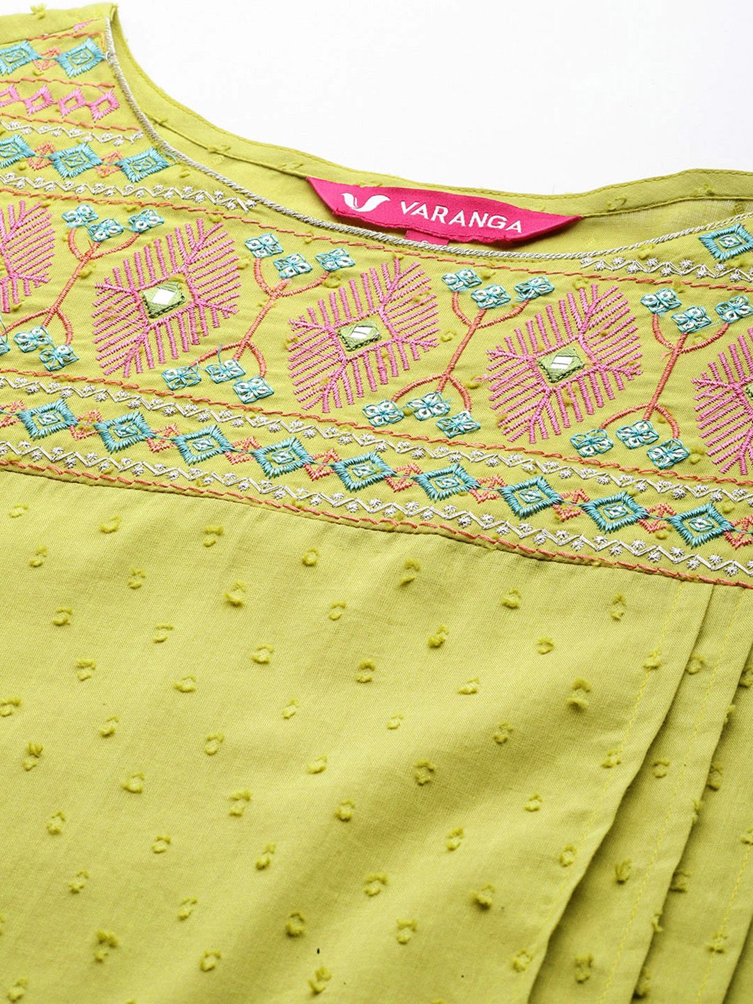 Varanga Women Embroidered Flared Sleeves Thread Work Boat Neck Kurta