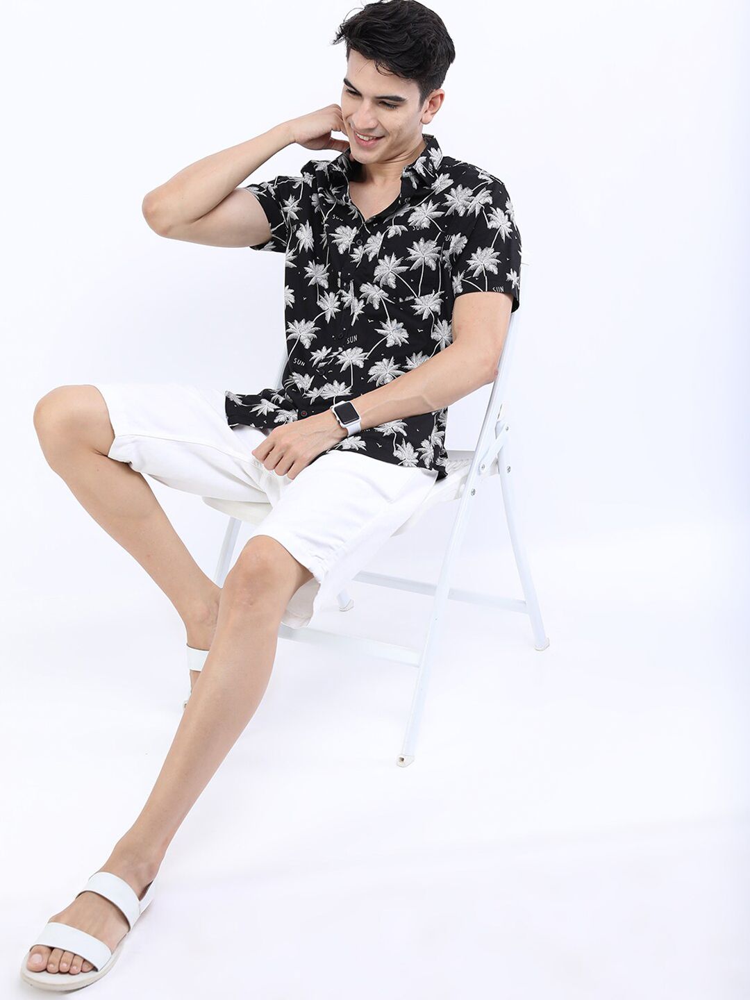 HIGHLANDER Men Black Slim Fit Tropical Printed Casual Shirt