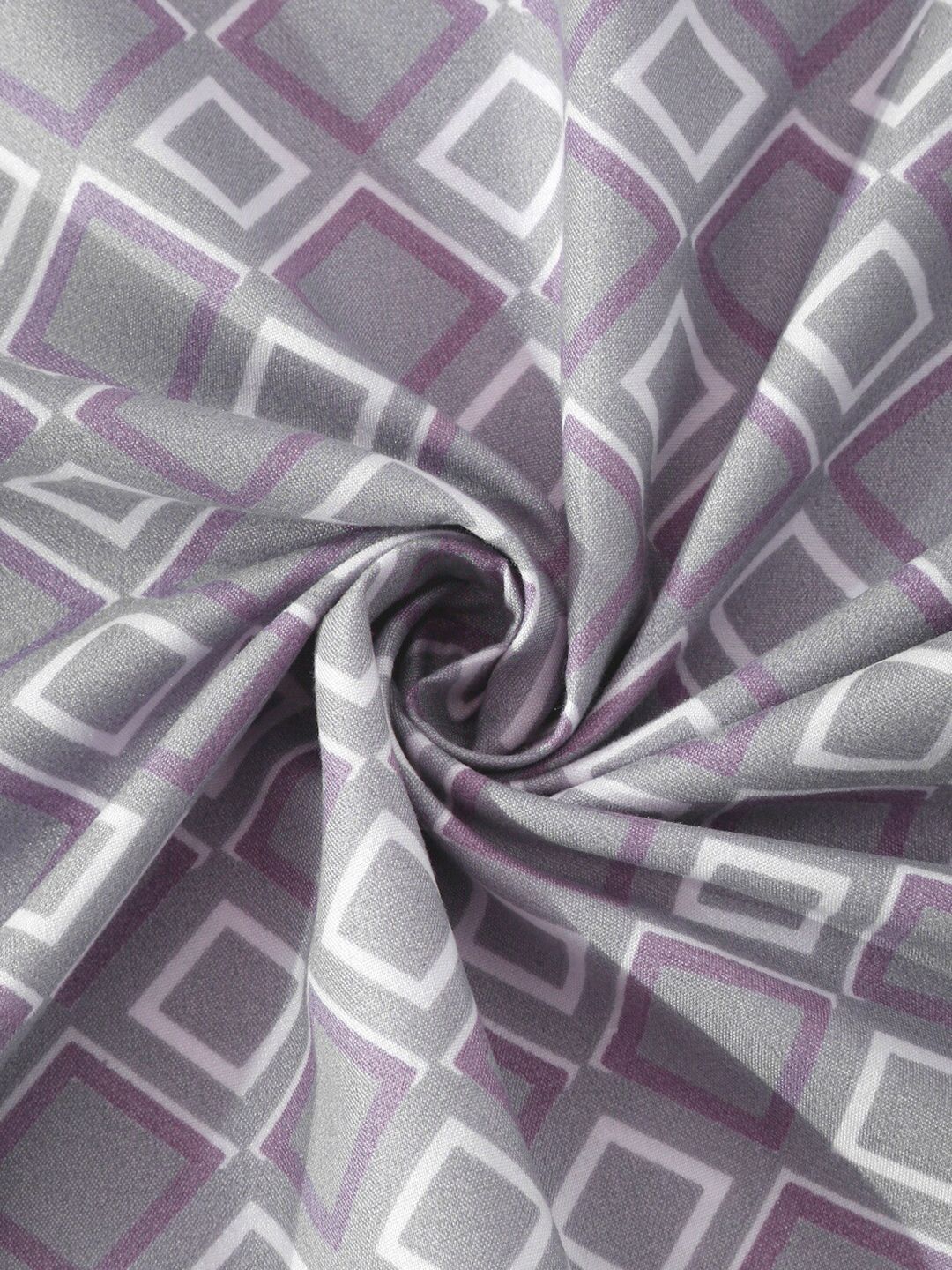 KLOTTHE Purple Geometric Patterned 300 TC Fitted King Bedsheet With 2 Pillow covers