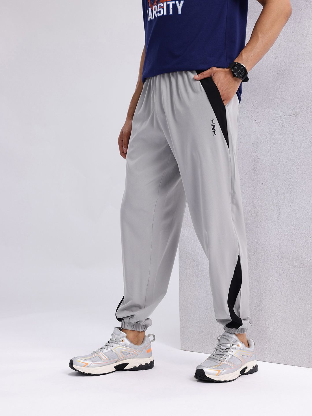 HRX by Hrithik Roshan Men Regular Fit Joggers