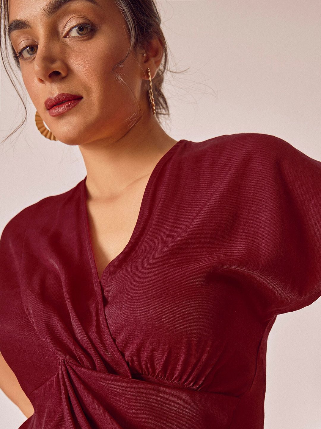 The Label Life V-Neck Extended Sleeves Asymmetric Front Twisted Top