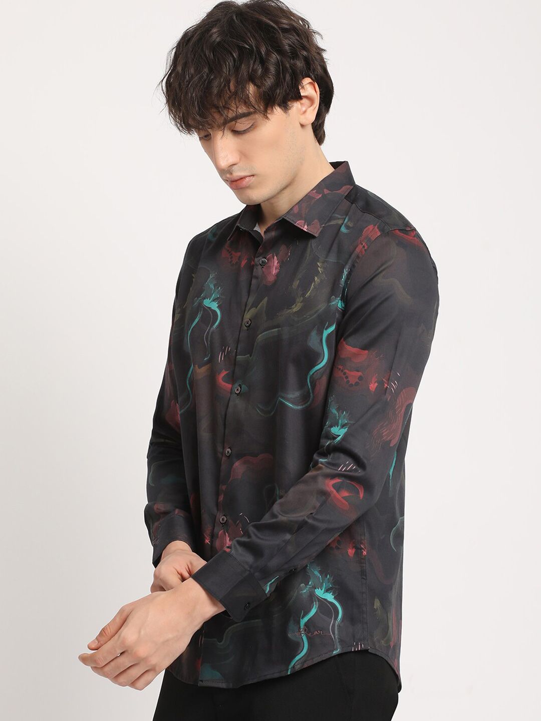 THE BEAR HOUSE Men Abstract Graphic Print Slim Fit Casual Shirt