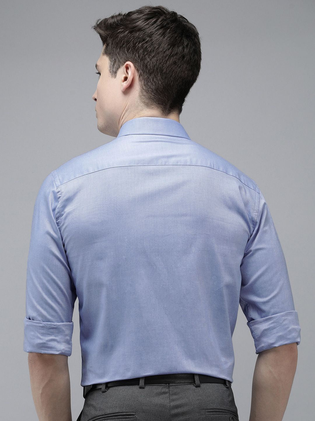 Park Avenue Pure Cotton Self Design Slim Fit Cutaway Collar Formal Shirt