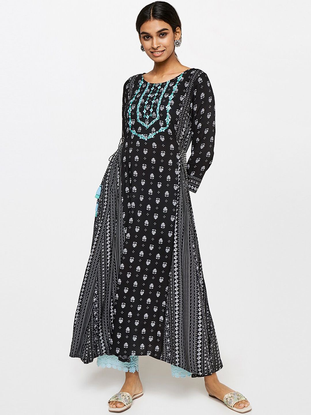 Global Desi Women Black Floral Printed Anarkali Kurta