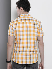The Indian Garage Co Men Slim Fit Opaque Checked Casual Shirt