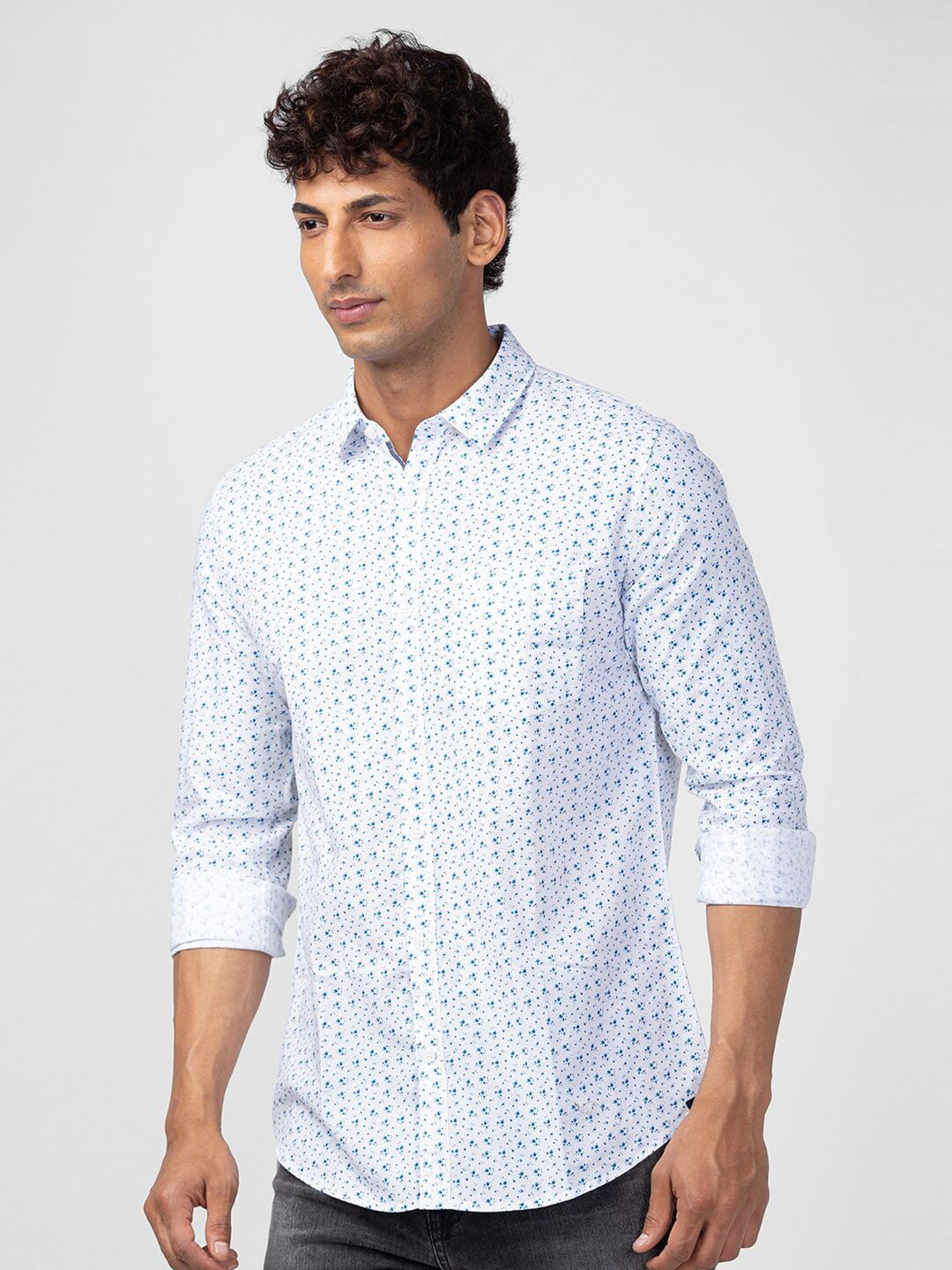 SPYKAR Men Cotton Slim Fit Floral Printed Casual Shirt