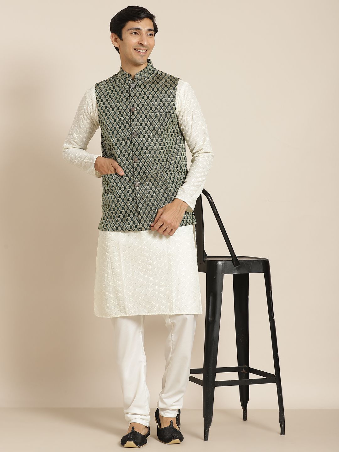 SOJANYA Men Cream-Coloured Chikankari Pure Cotton Kurta with Churidar & Nehrujacket