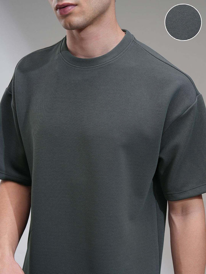 HIGHLANDER Men Solid Round Neck  Relaxed Fit T-shirt