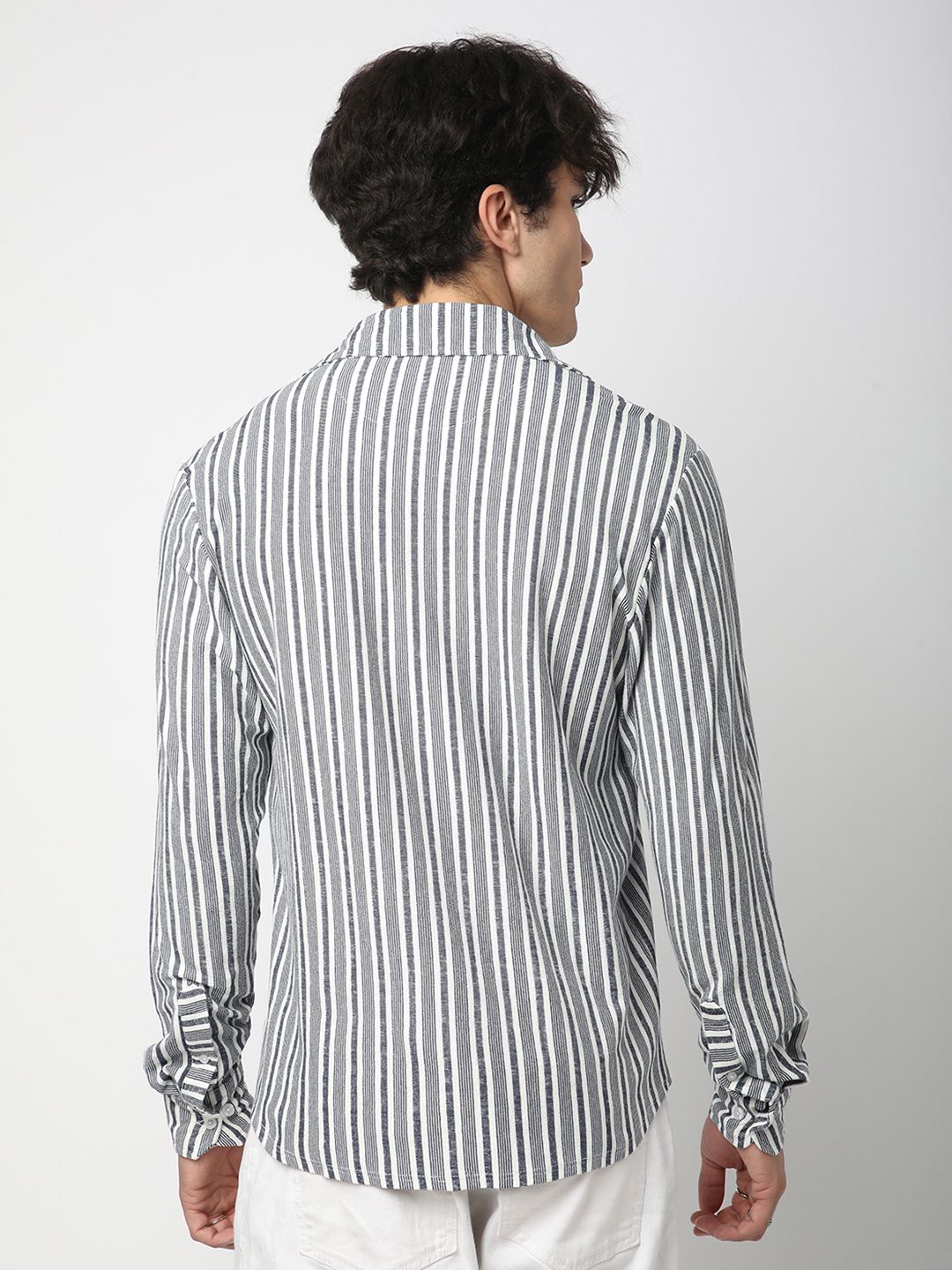 VASTRADO Men Classic Relaxed Fit Spread Collar Vertical Striped Cotton Casual Shirt