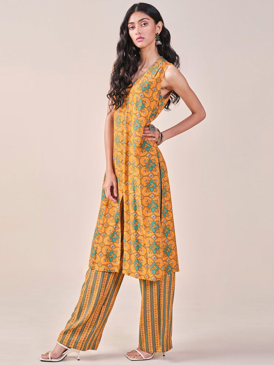 Global Desi Floral Printed Kurta with Palazzos