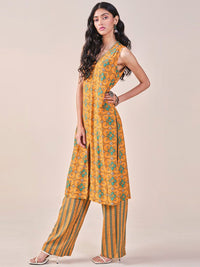 Global Desi Floral Printed Kurta with Palazzos