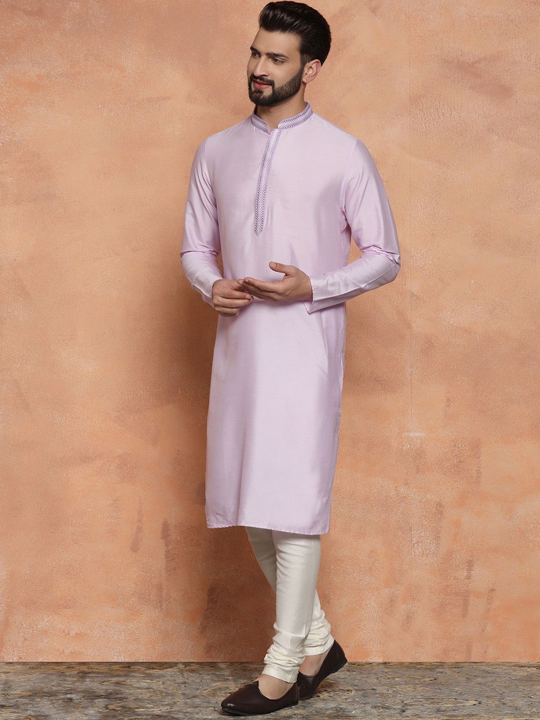 KISAH Men Solid Regular Fit Thread Work Kurta
