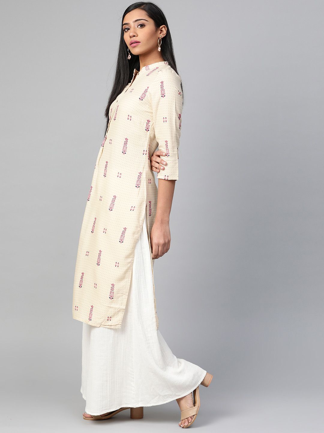 W Women Beige & Pink Printed Straight Kurta