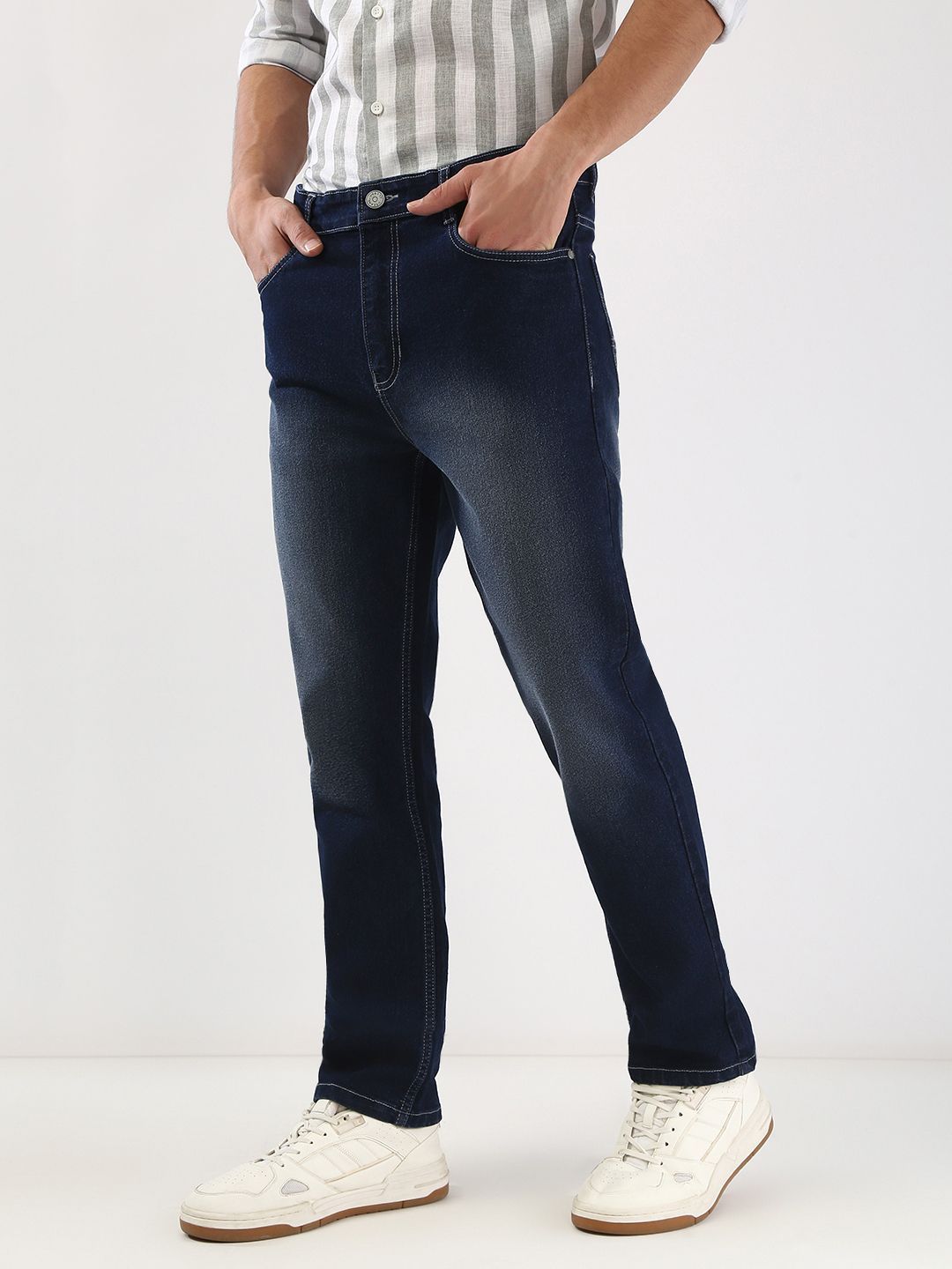 Urbano Fashion Men Straight Fit Mid-Rise Light Fade Stretchable Jeans