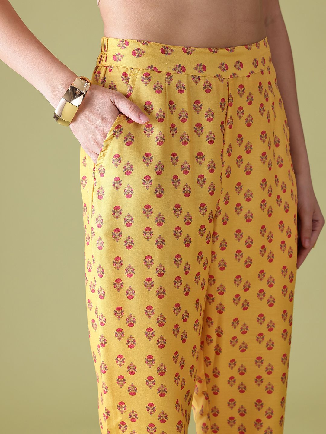 Anouk Women Floral Printed Regular Kurta with Trousers & Dupatta with Lace Detail