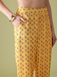Anouk Women Floral Printed Regular Kurta with Trousers & Dupatta with Lace Detail