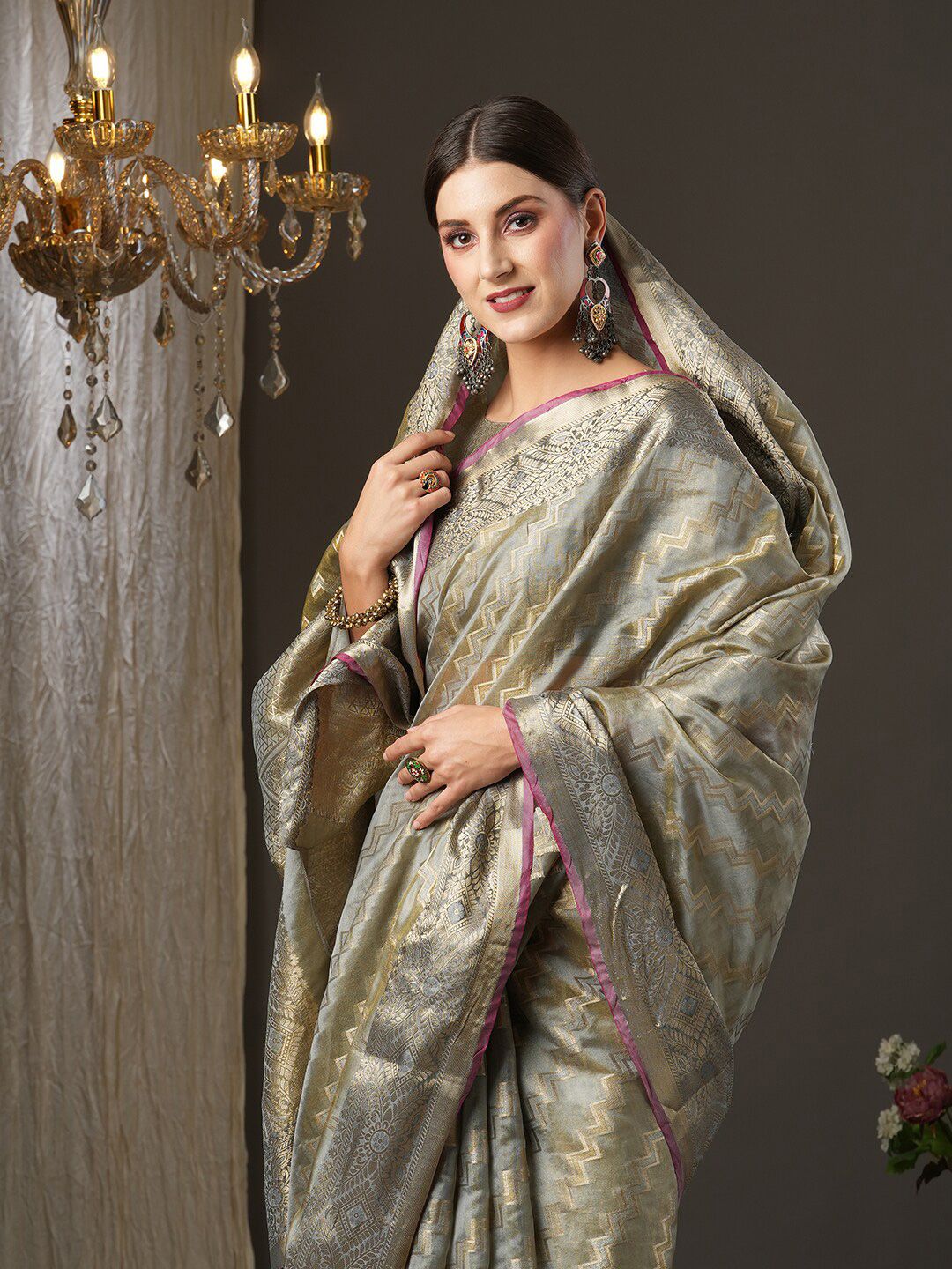 Saree mall Woven Design Zari Silk Blend Saree