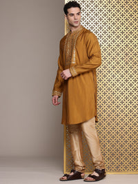 House of Pataudi Floral Yoke Design Mandarin Collar Thread Work Jashn Kurta