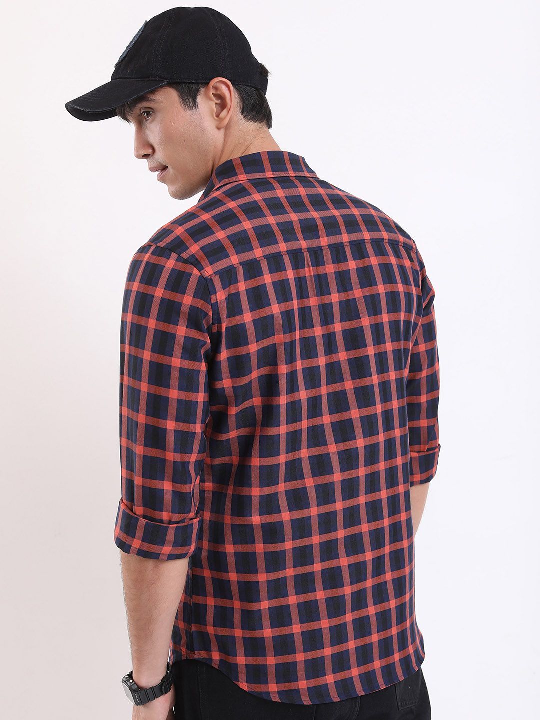 HIGHLANDER Slim Fit Tartan Checks Casual Shirt