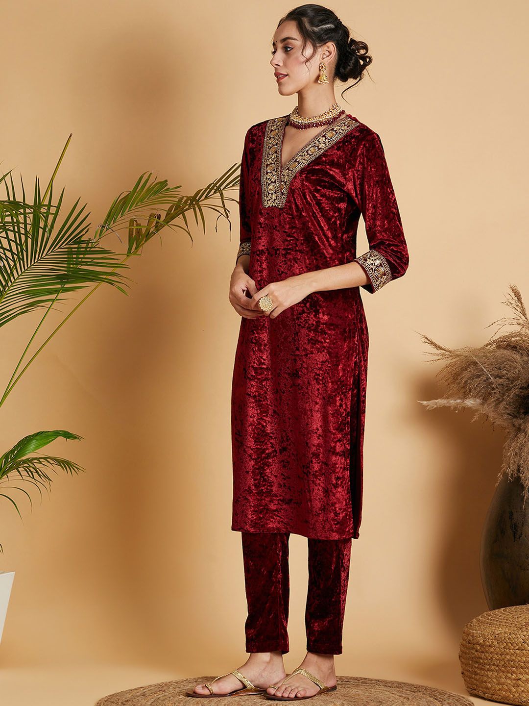 Shae by SASSAFRAS Maroon Floral Yoke Design Sequinned Velvet Straight Kurta