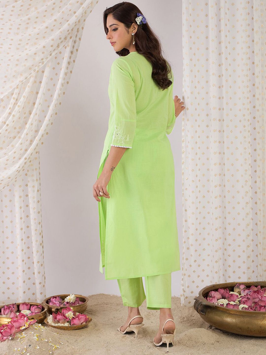 Indo Era Floral Printed V-Neck Pure Cotton Straight Kurta With Trousers