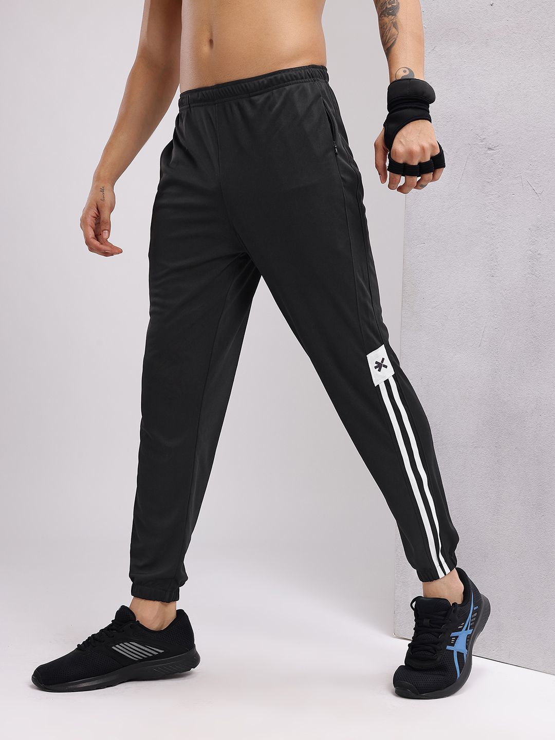 HRX by Hrithik Roshan Men Side Stripes Rapid-Dry Training Joggers