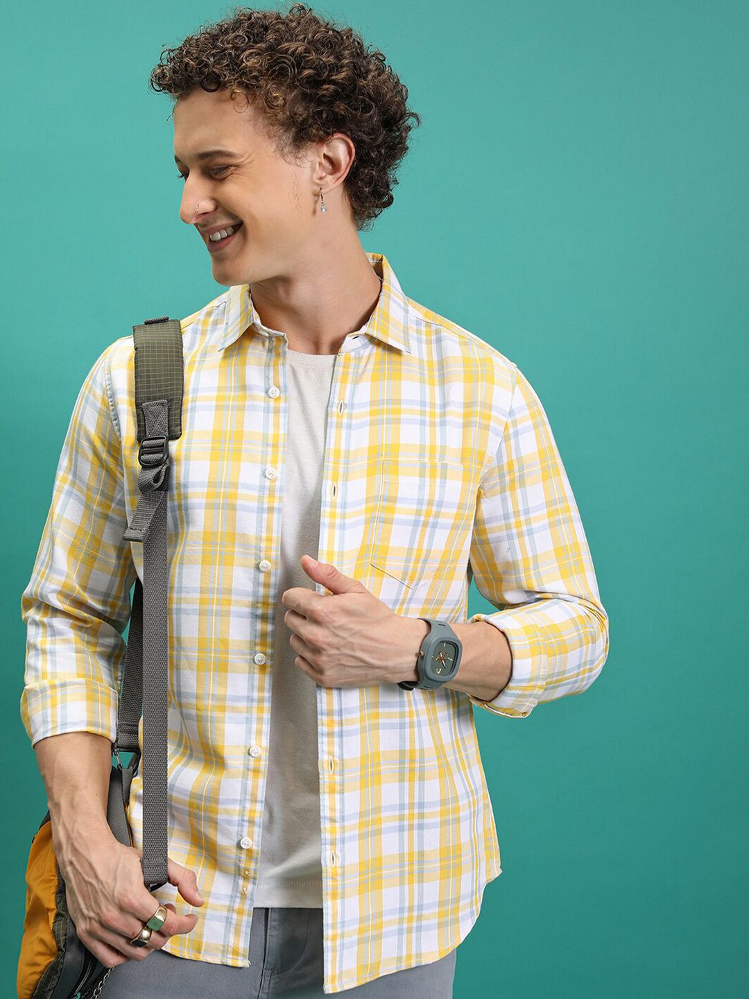 HIGHLANDER Men Regular Collar Full Sleeve Checked Shirt