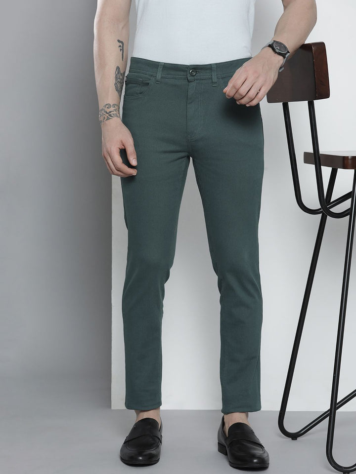 The Indian Garage Co Men Charcoal Grey Solid Chinos Trousers