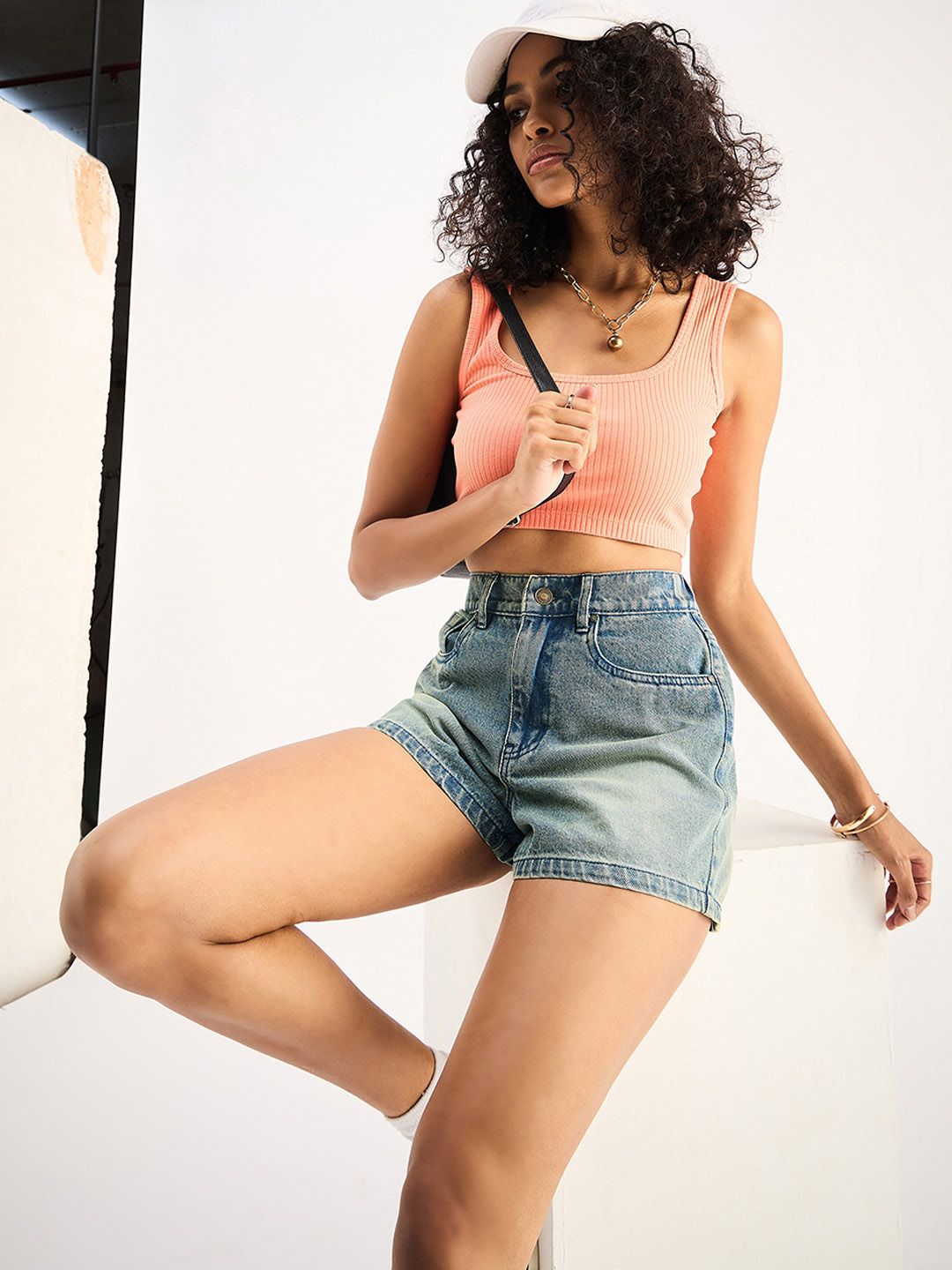ASAS SASSAFRAS Wanita vWashed Mid-Rise Pure Cotton Denim Shorts