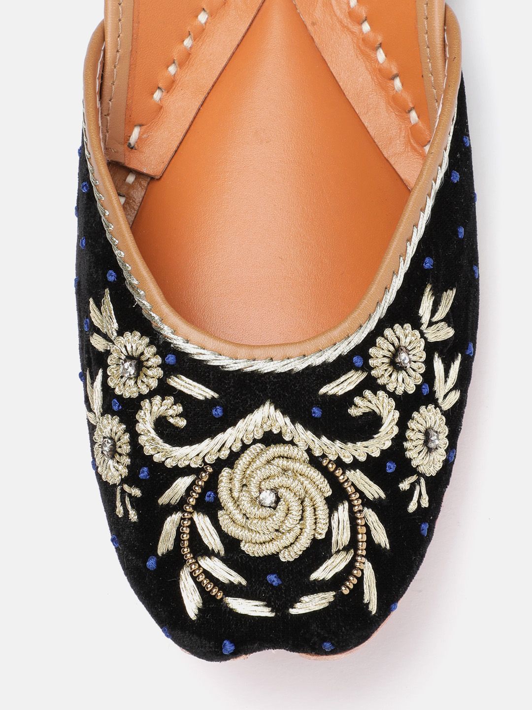 House of Pataudi Women Floral Embroidered Mojaris