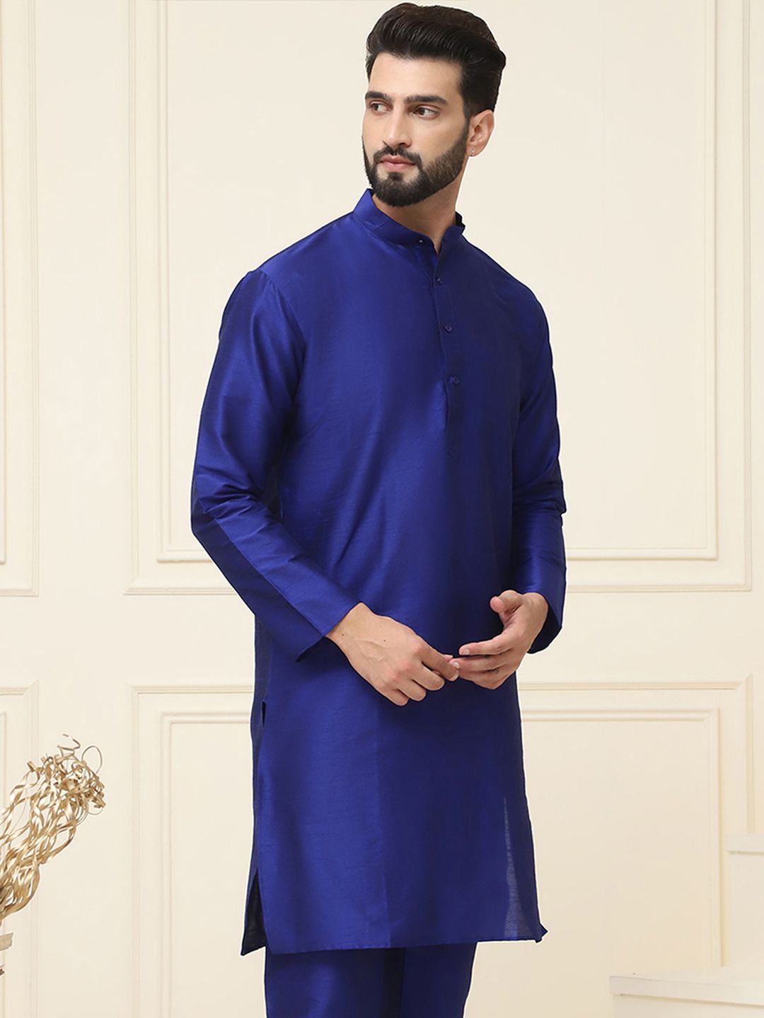 SOJANYA Men Blue Solid Straight Kurta