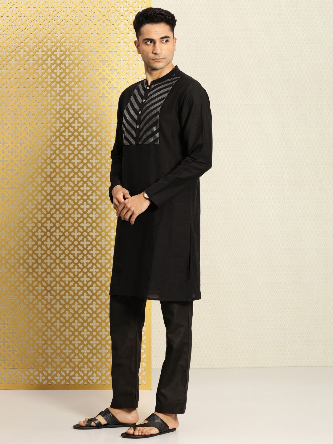 House of Pataudi Jashn Yoke Design Kurta