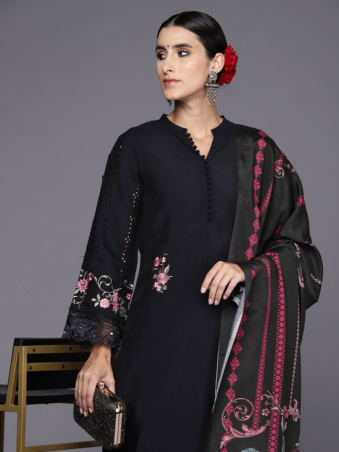 Indo Era Women Floral Embroidered Regular Thread Work Kurta with Trousers & Dupatta