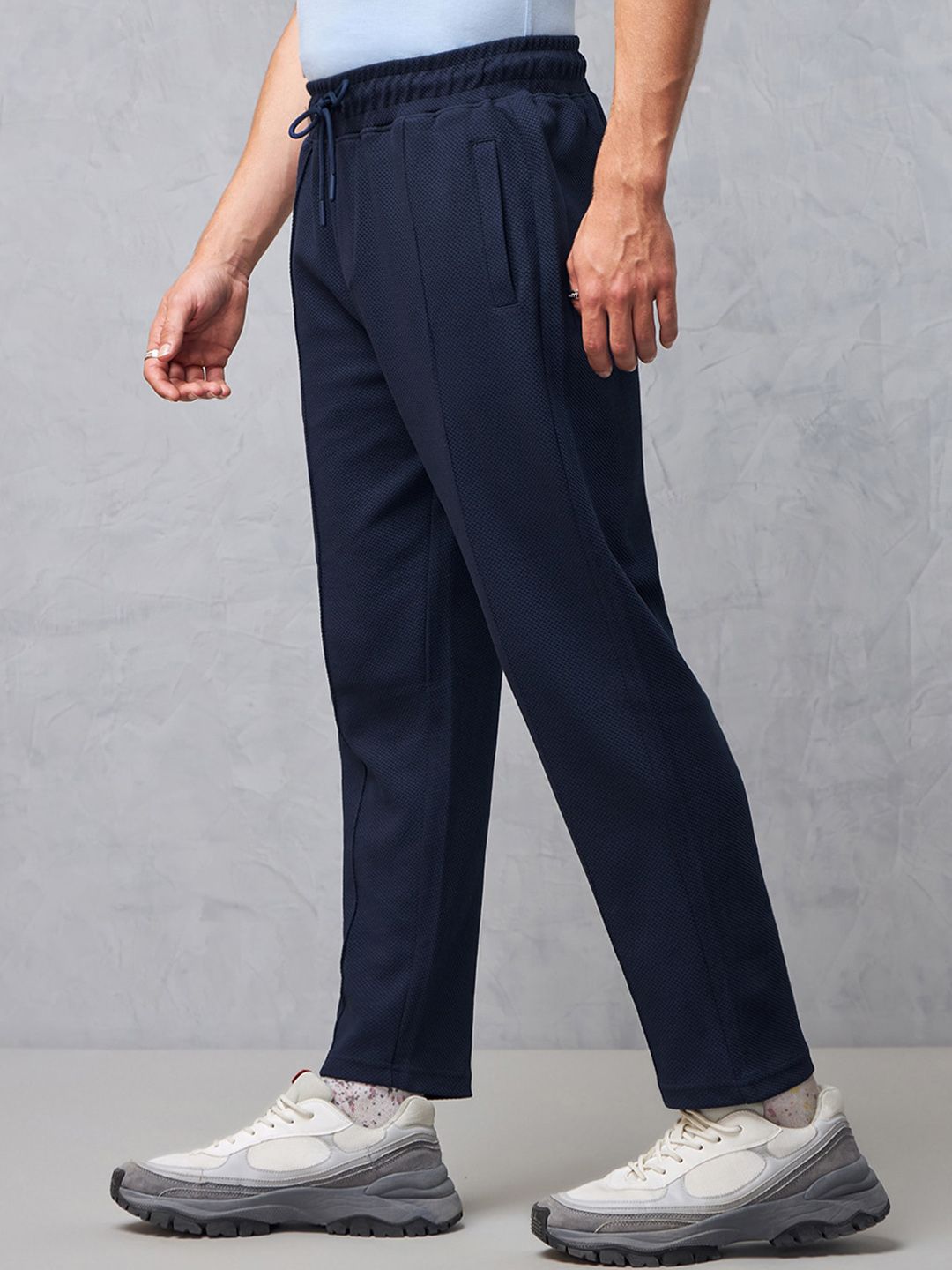 Bewakoof Men Track Pants
