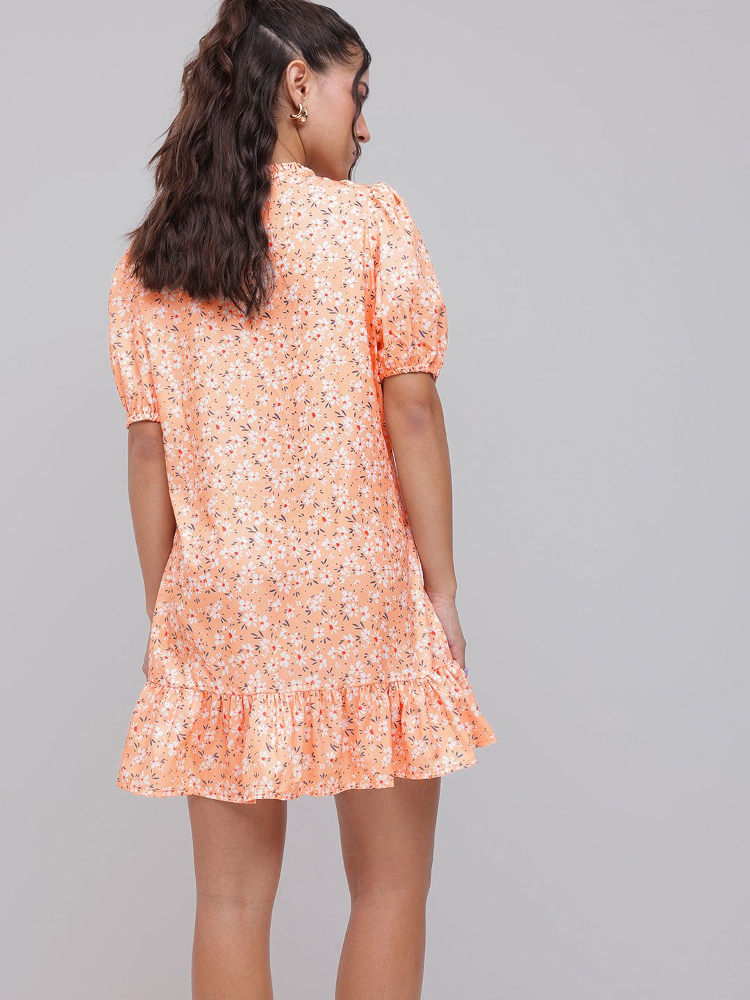 DressBerry Vintage Touch Floral Printed Tie-Up Neck A-line Dress