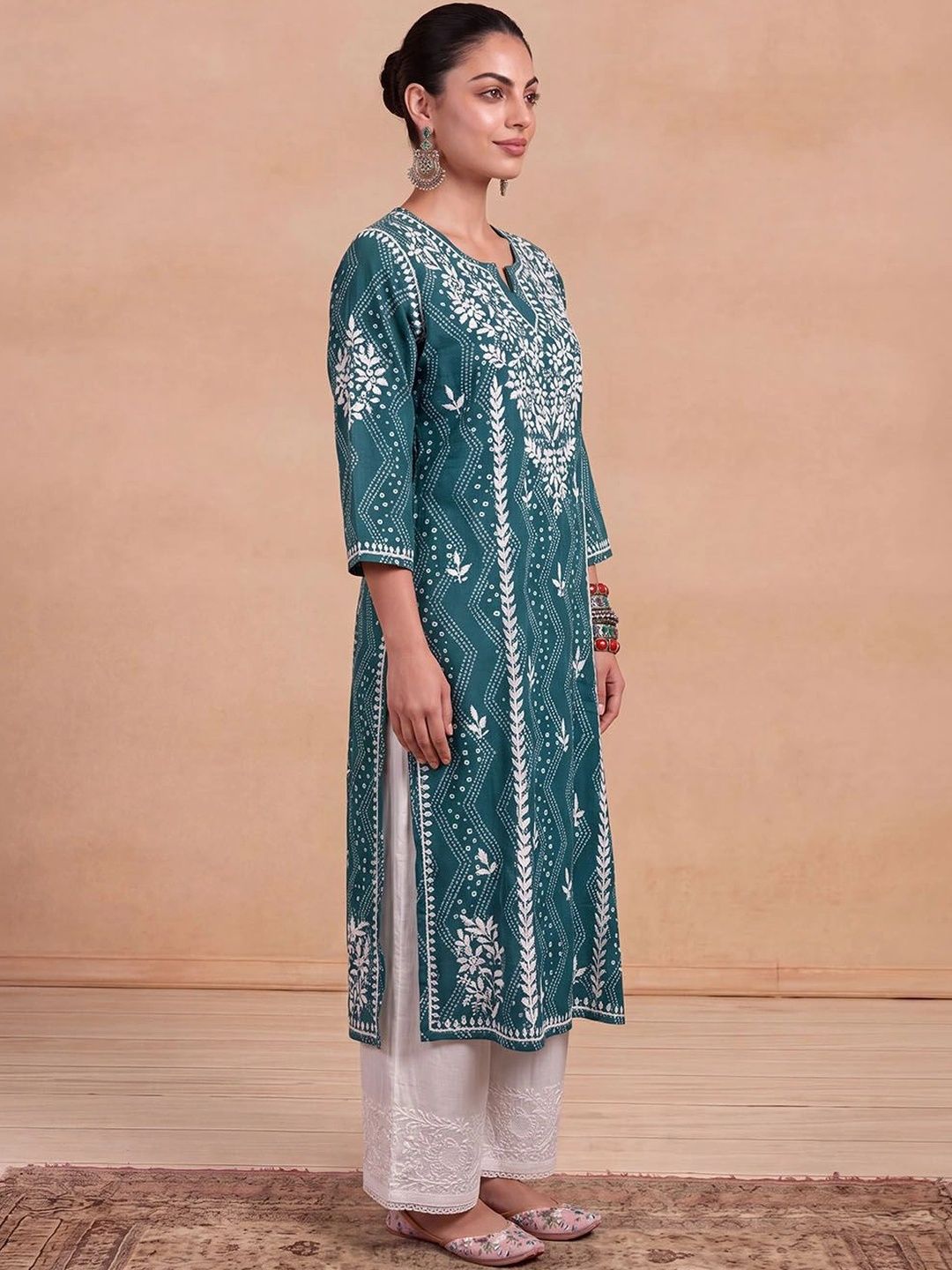 House of Chikankari Women Embroidered Thread Work Kurta