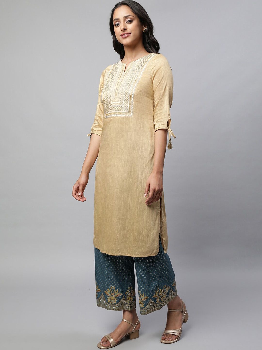 Aurelia Geometric Yoke Design Sequinned kurta