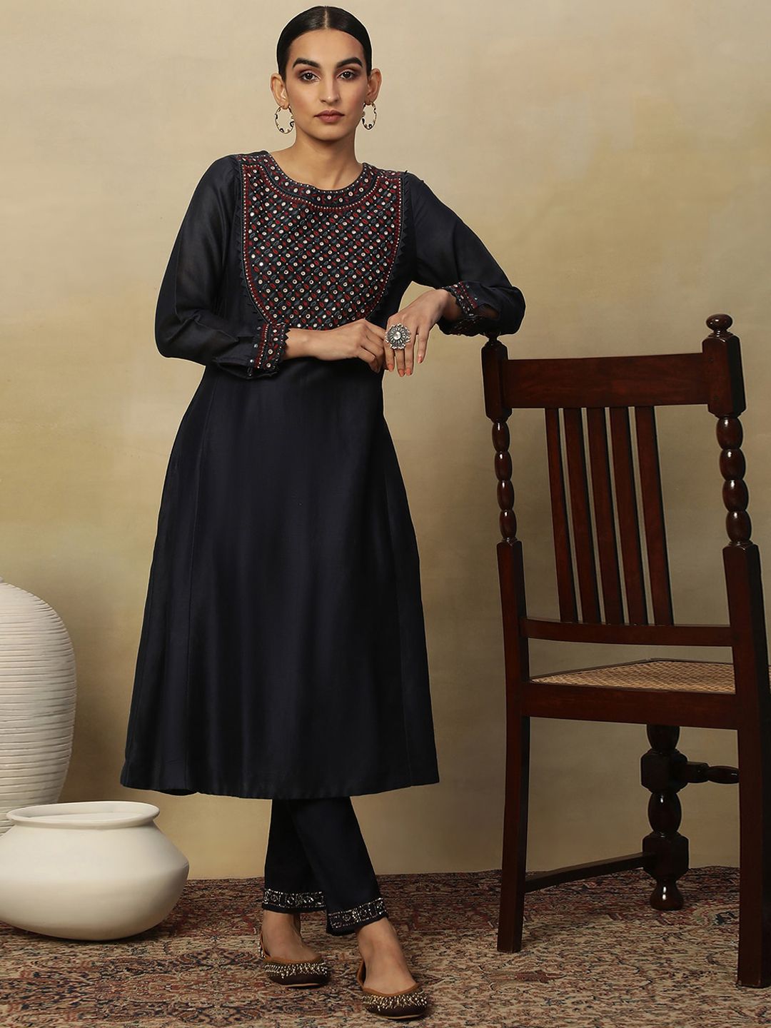 W Yoke Design Floral Thread Work A-Line Kurta