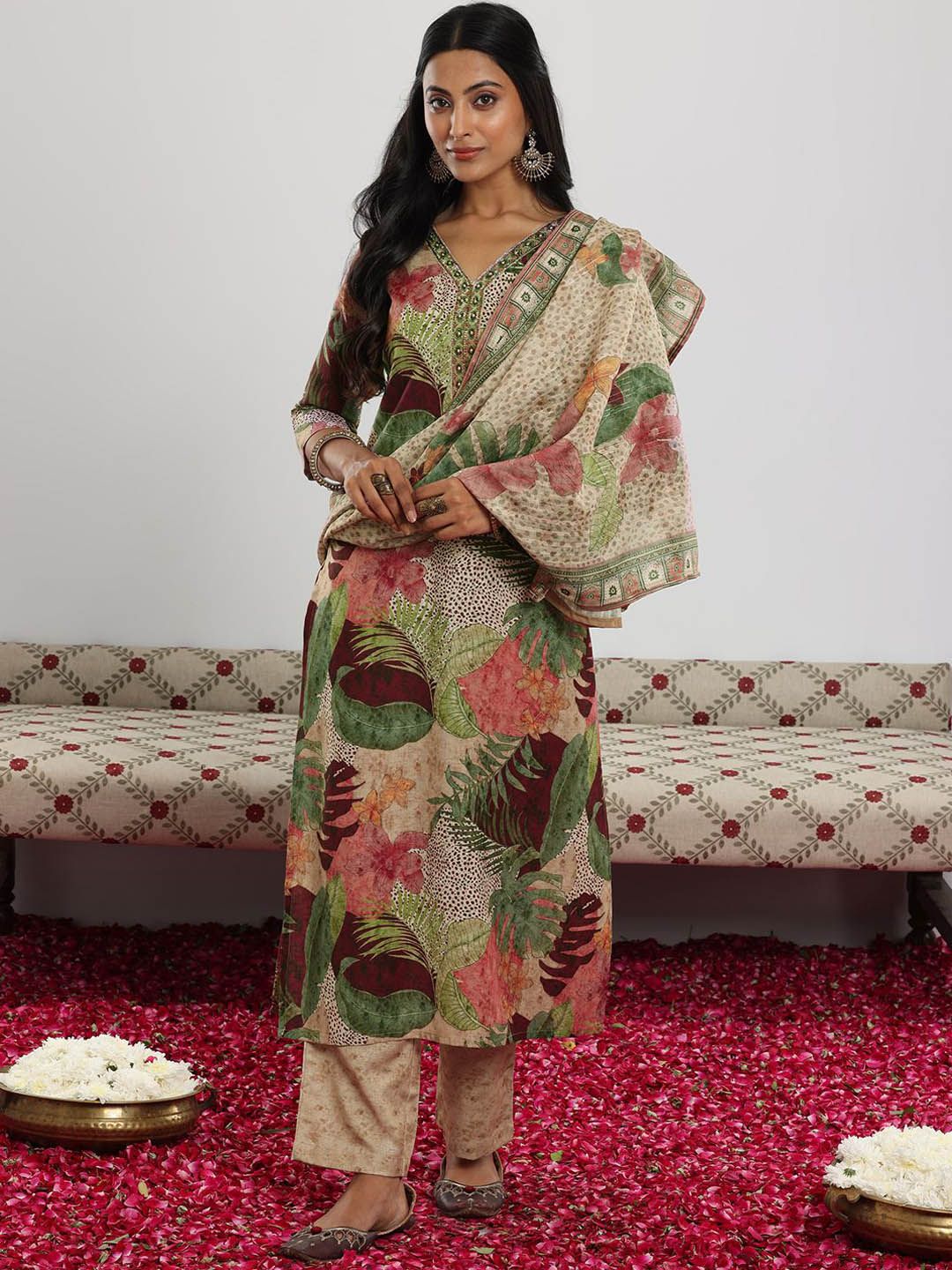 Libas Grren and Pink Floral Printed Beads and Stones Linen Kurta with Trouser & Dupatta