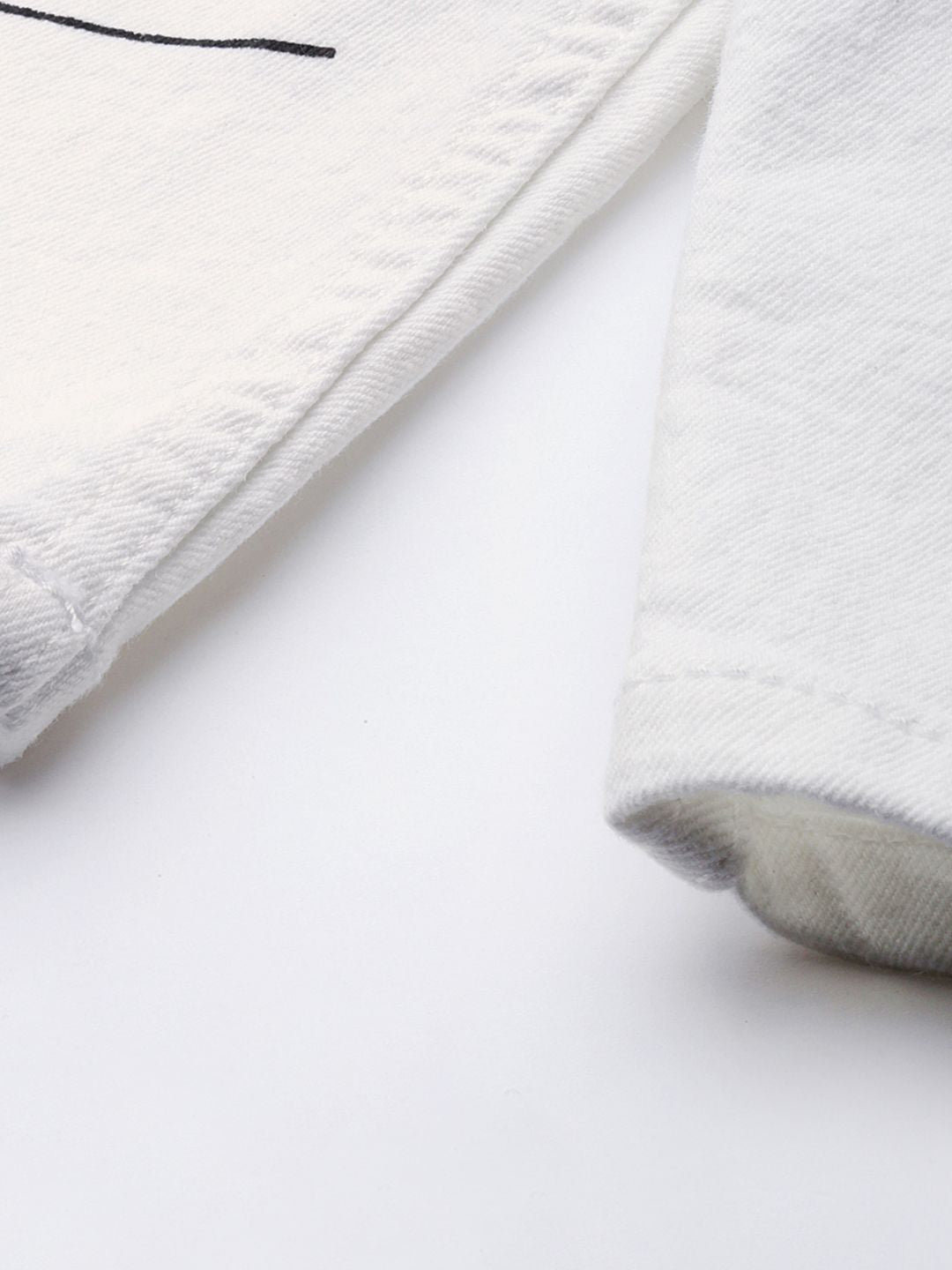 The Indian Garage Co Men White Typography Printed Slim Fit Shorts