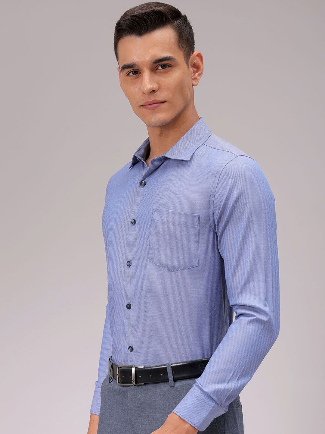 The Indian Garage Co. X Luxe Men Cutaway Collar Solid Slim Fit Formal Shirt