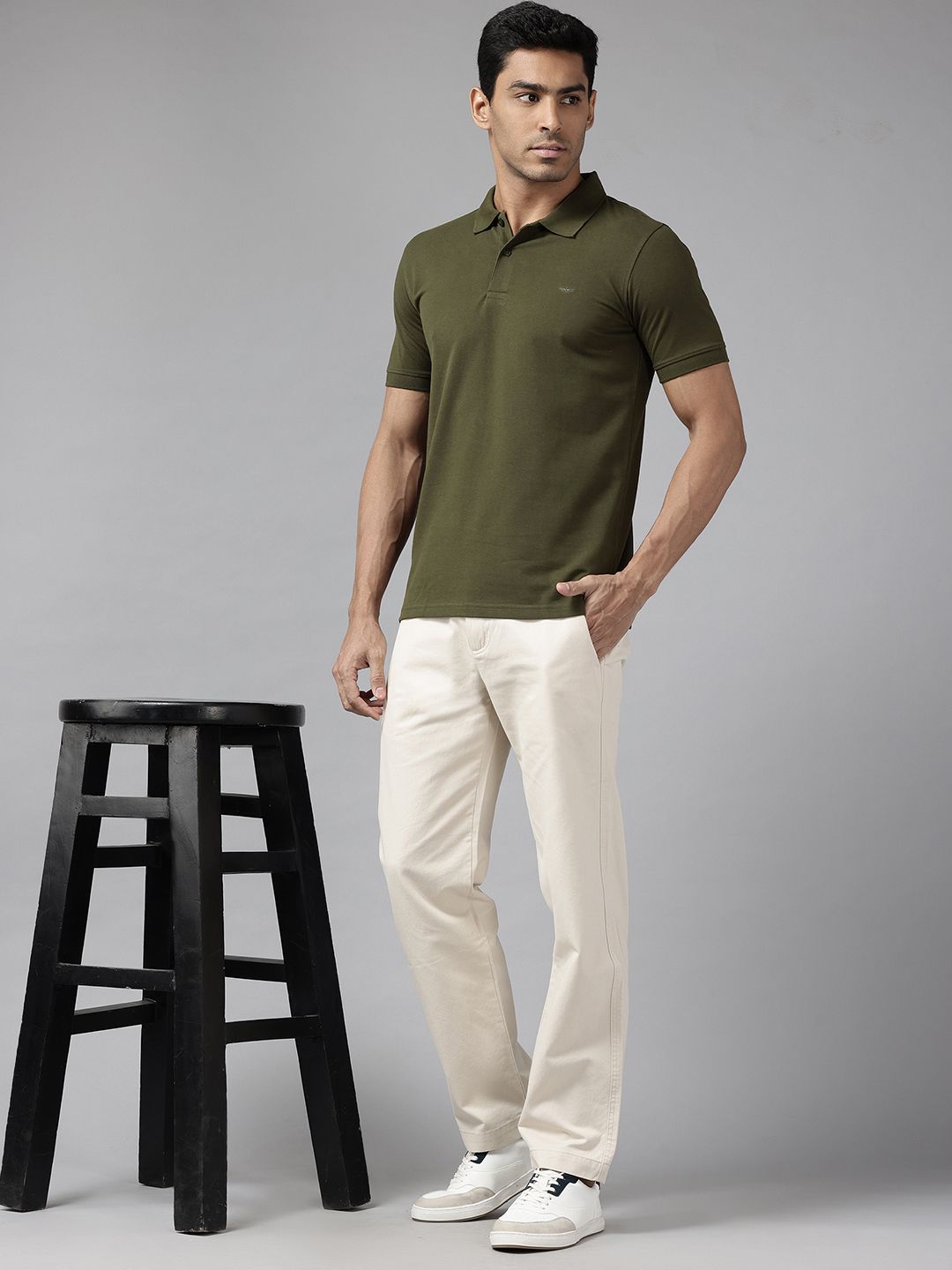 Park Avenue Solid Polo Collar T-shirt
