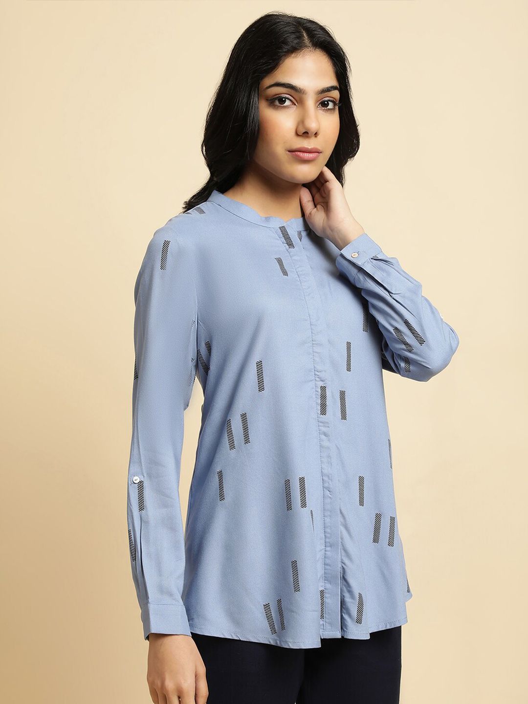 W Blue Floral Print Mandarin Collar Shirt Style Top