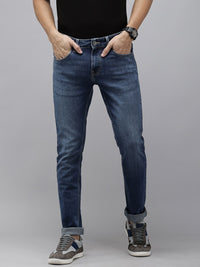Spykar Men Slim sesuai dengan jeans yang boleh diperbaharui dengan cahaya rendah