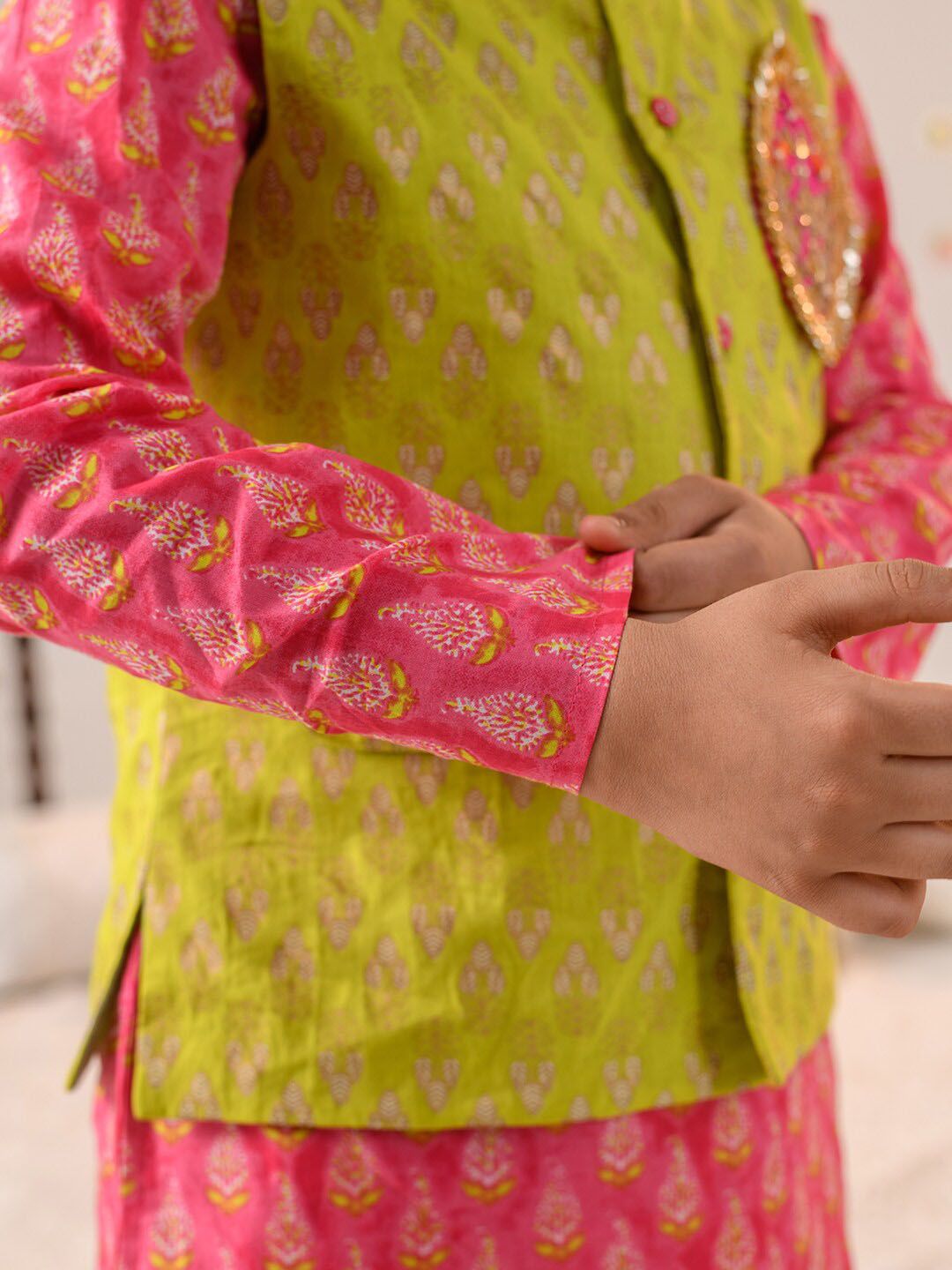 pspeaches Boys Ethnic Motifs Printed Pure Cotton Kurta With Pyjamas And Nehru Jacket