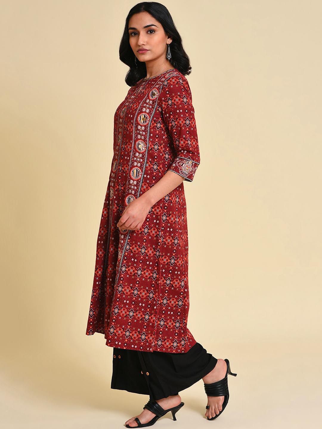 W Boat Neck Motif Etnik Labuci Bercetak Kurta Lurus Kapas Tulen